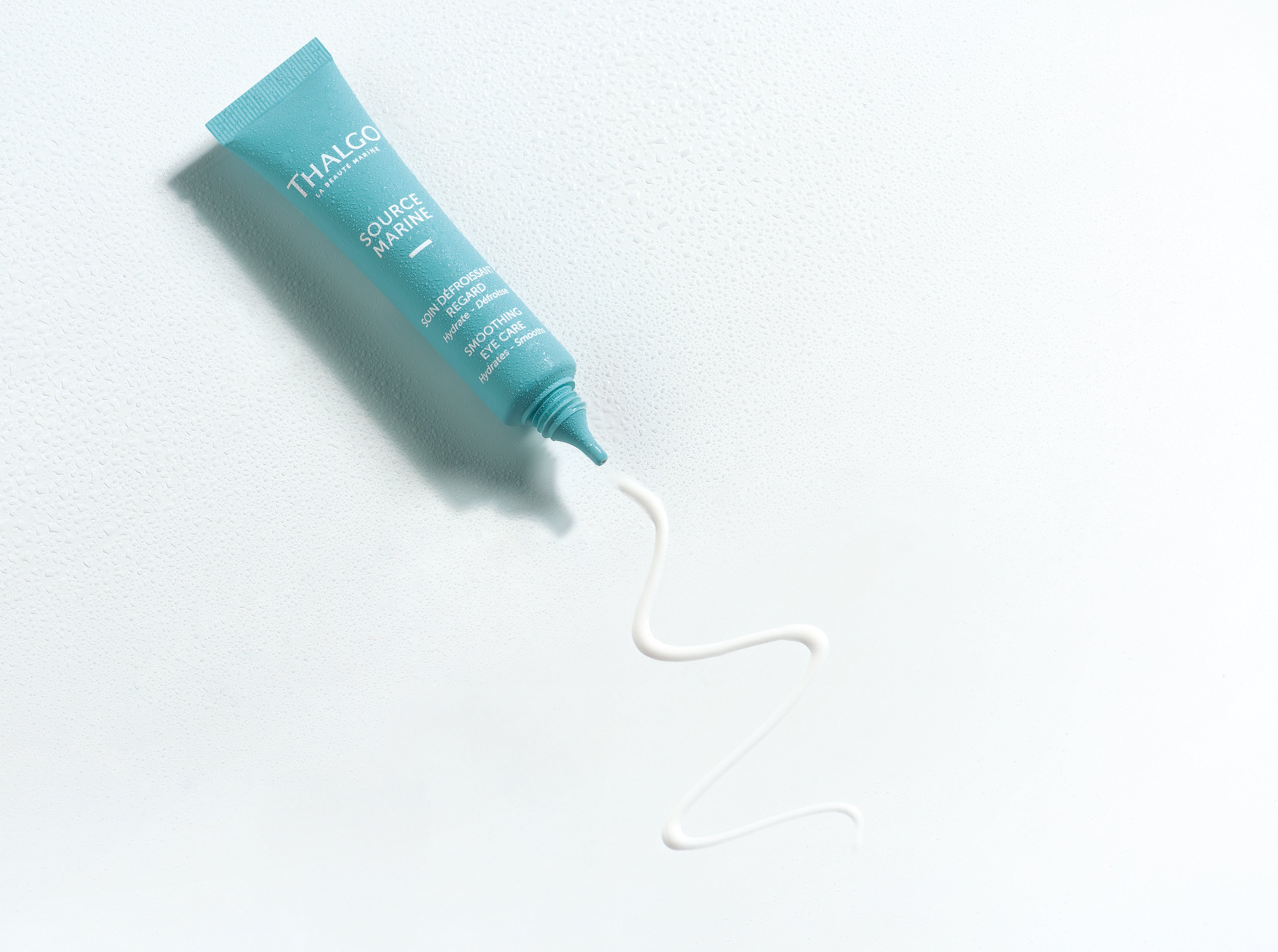 THALGO SMOOTHING EYE CARE -  Siloittava, tuoksuton silmänympärysvoide joka sopii myös piilolinssien käyttäjille.