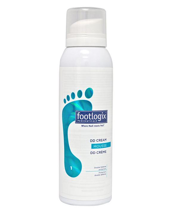 FOOTLOGIX DD 1 - Vaahtovoide herkälle iholle.  Iso koko ja soveltuu myös vartalolle