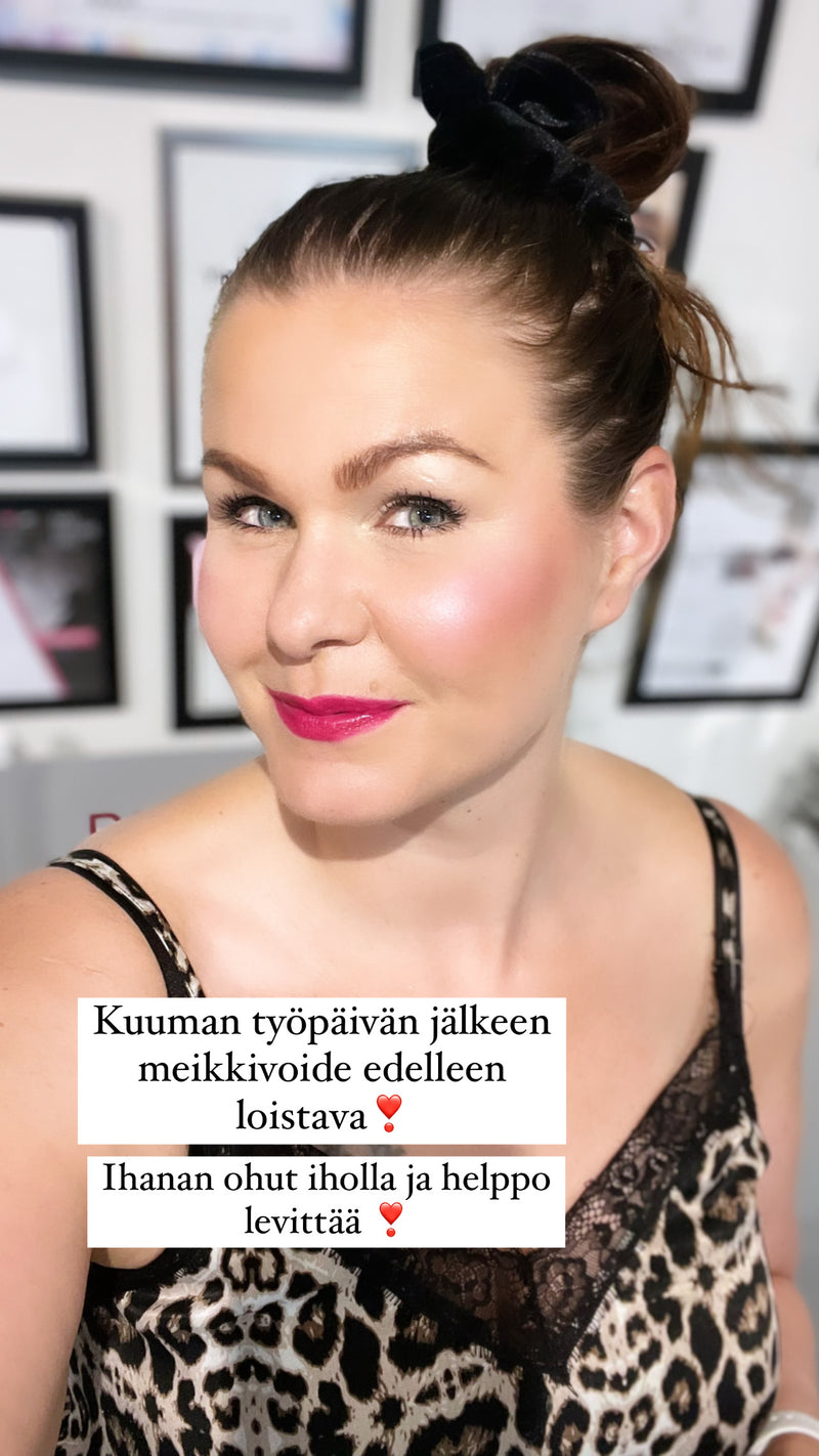 PUPA MILANO WONDER ME - Ohut vedenkestävä meikkivoide